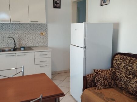 Qera | Shtëpi private 1 + 1 | Laprakë | 350 €/muaj