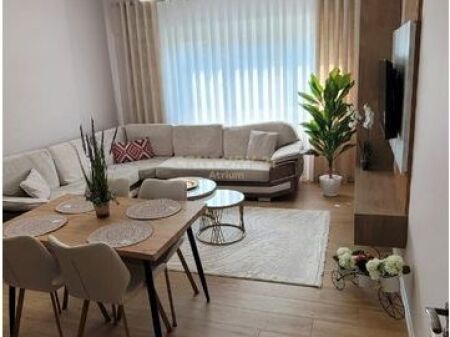 AFFITTASI APPARTAMENTO 2+1+2 PRESSO KRISTAL CENTER