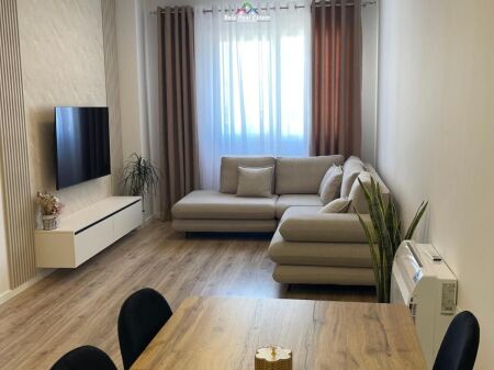 Apartament Me Qera 1+1 Tek Dritan Hoxha (ID B2101661) Tirane