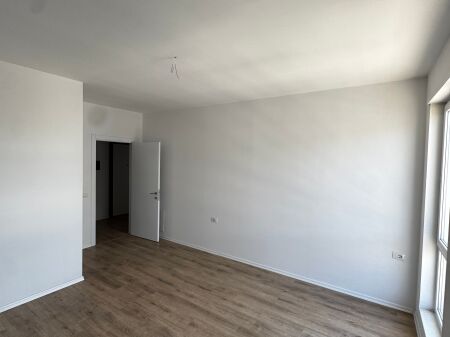 Apartament 2+1 me qera tek Univers City!