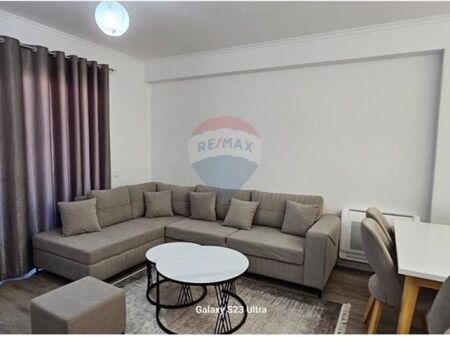 Appartamento in affitto a Oasis Residence,