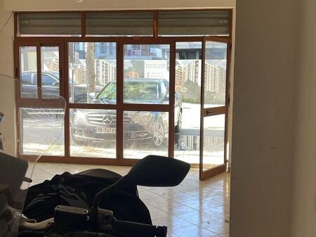 Dyqan Me Qera Ne Paskuqan (ID BD21889) Tirane