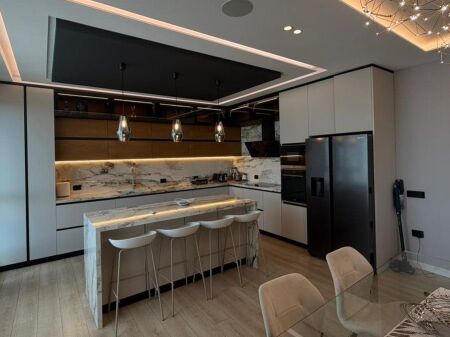 🏡✨ Duplex di Lusso in Affitto – Square 21, Tirana ✨🏡