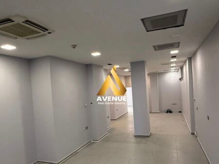 AMBIENT ME QERA – Tek Condor Center, përballë Kompleksi Delijorgji, Tirane