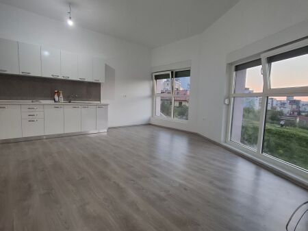 Apartment 2+1+2 bathrooms - 33,000 Lek - Ali Demi