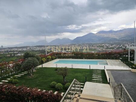 MJULL-BATHORE, VILE 3-KATE ME PISHINE PER QIRA