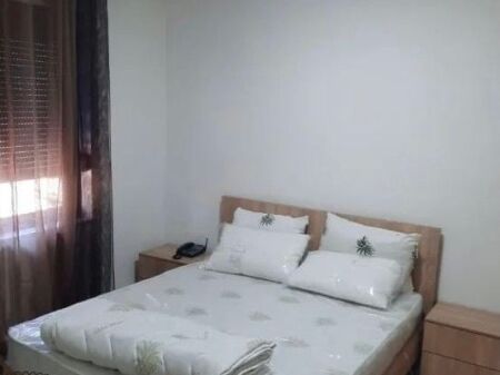 Jepet Me Qera Apartament 1+1+1 Ballkon