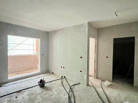 SHITET : 1+1📍Paskuqan (Aluna Complex) - Orientim:Jug🌞 - 84,000€ - Sp.70m² - || 10 minuta larg Qendres se Tiranes🏃🏻‍♂️