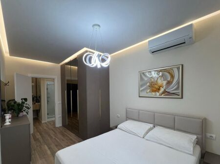 Super apartament me qira tek rruga e Kosovareve