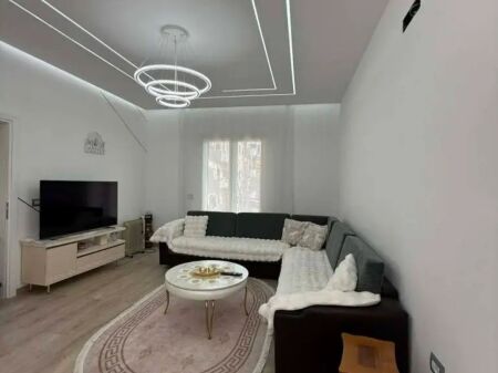 OKAZION! JEPET ME QERA VILË 2 KATËSHE - TIRANE