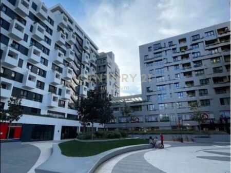 Ambient Komercial me Qera tek Square 21, Rruga e Kavajës – Ideal për Zyra dhe Biznese!