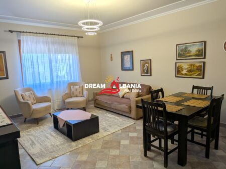 Jepet me Qera Apartament  1+1 tek Rruga e Elbasanit, pranë Shkollës së Baletit ( ID 4211819 )
