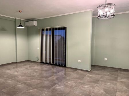 Rent | Ambjent Biznesi | Farmacia 10 | 500 €/month