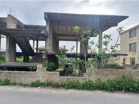 Shitet Godinë 2-Katëshe në Fazë Karabinaje – Durrës (Vila e Zogut)