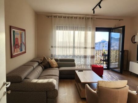 Apartment 2+1+2 for rent – Myslym Shyr, Tirana!🏙️