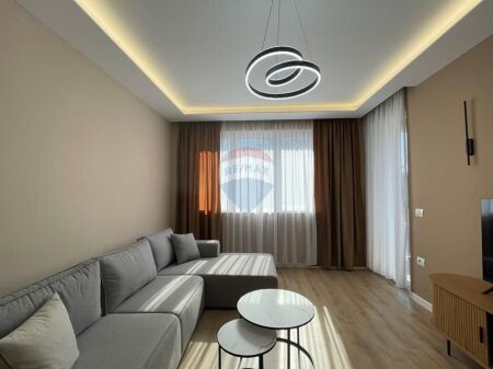 Apartament 1+1 me qira prane Amb. Amerikane!