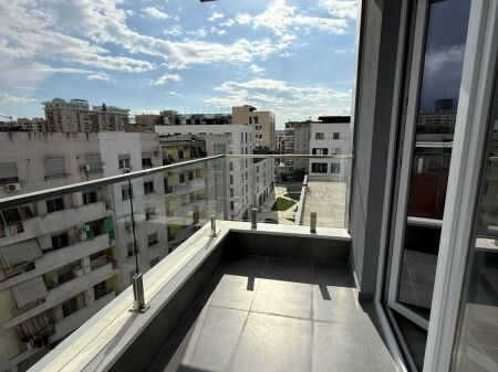 Jepet me Qera  Apartament 2+1 + Post Parkim në Rrugën Jordan Misja