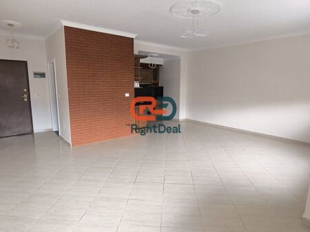 Tek Kompleksi Halili, Jepet Me Qira Ambient Per Zyra I Sapo Investuar !!