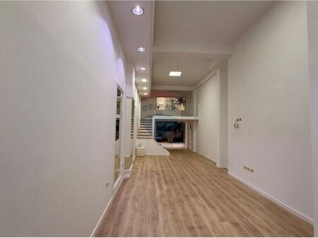 Zyrë - Për Qira - Rruga Him Kolli, Tiranë