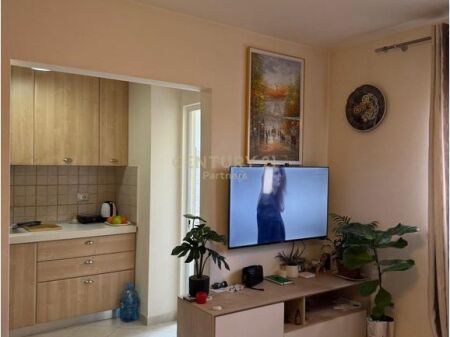 APARTAMENT NE SHITJE 1+1 TEK OXHAKU!!