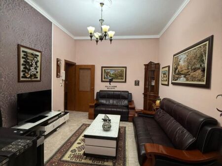 APARTAMENT ME QERA 2+1 VASIL SHANTO 70.000 LEKE FH-71182