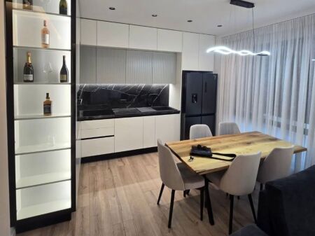 🏡 Shitet Apartament 2+1+2 + Garderobë – Rezidenca Erli, Tiranë ✨