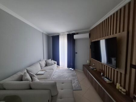 Shitet Apartament 2+1 Tek Ujsjellsi Ne Durres