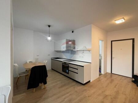 QIRA APARTAMENT 1+1 FUSHA E AVIACIONIT!