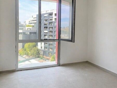 🏢✨ Ambient për Zyra 150m2 me Qira – Farmacia 10 ✨🏢