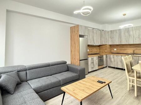 🏡✨ Apartament 2+1 me Verandë me Qira – Liqeni i Thatë, Rr. Peti ✨🏡