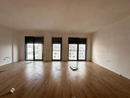 Investim i Sigurt: Apartament 2+1+2 në Parallel Living