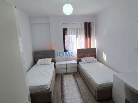 Apartment 2+1+parking space for rent at Unaza e Re in Tirana