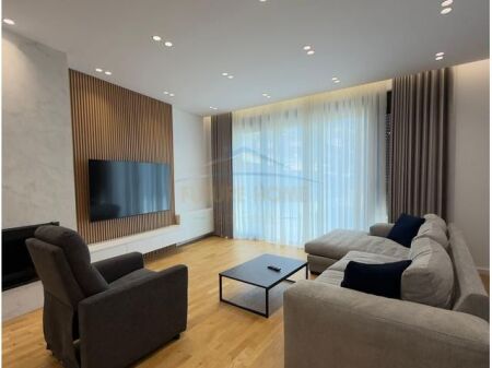 Qera, Vilë 3-kateshe, TEG