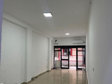 DYQAN ME QERA 50 M2 ISH EKSPOZITA SOT 500 EURO FH-71162