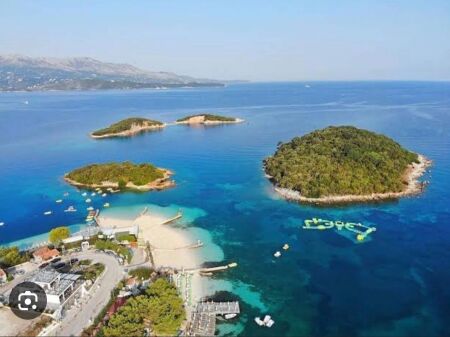 Jepet me qera plazh beach bar- restaurant ne Ksamil