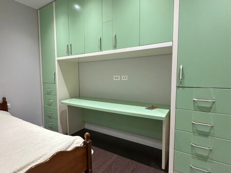 🏡 JEPET ME QERA 1+1 – YZBERISHT (PRANË SHKOLLËS MYSLYM SHYMA)
