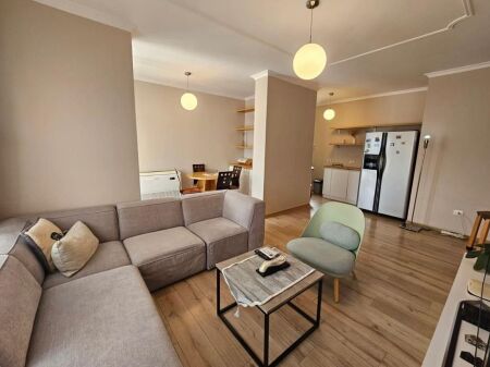 Apartament 2+1 per qira , Liqeni Artificial