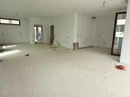 🏡✨ Vilë Individuale 3-Katëshe për Shitje – Pranë TEG ✨🏡