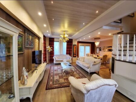 🏡Rezidenca “Akacia Hills”, shitet vilë luksoze 4-katshe, Tiranë!📍