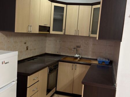 Rent | Apartament 1 + 1 | Rruga e Kavajës | 450 €/month