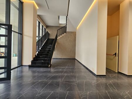 Zyra per qira tek Rruga Barrikadave