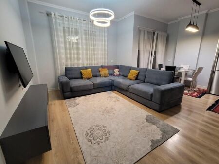 Apartment 2+1+2 for rent at 5 Maji !!!