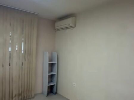 Zyre me qira tek Mozaiku i Tiranes