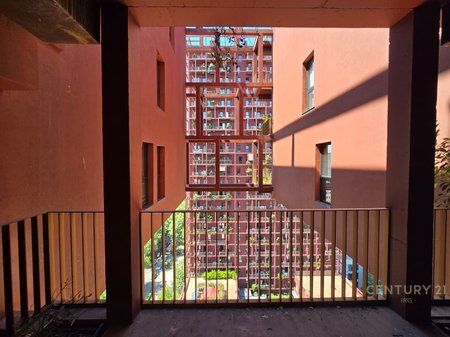 VENDESI APPARTAMENTO 2+1+2 PRESSO GARDEN BUILDING