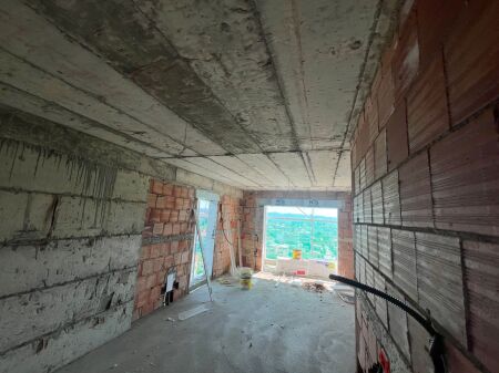 OKAZION APARTAMENT NE SHITJE 2+1+2 RRETHI KLANIT PORCELAN