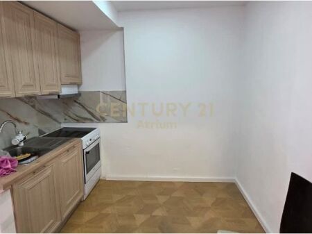 SHITET APARTAMENT 1+1 TEK ISH RESTORANT DURRSI!