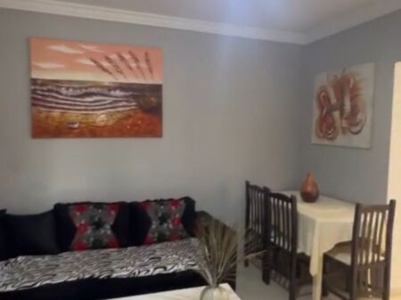 Jepet me qira apartament 1+1+ballkon  pranë Venue Club