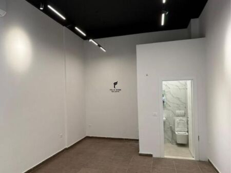 DYQAN ME QERA 44 M2 RRUGA E DURRESIT 65.000 LEKE FH-71427