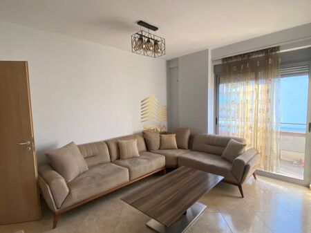 Qera, Apartament 1+1+blk, Casa Italia, 400 Euro/muaj (ID: SRE-O002)
