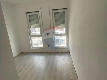 Vendesi in vendita 2+1 presso Univers City